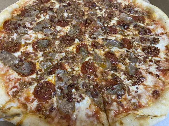 Gino's Pizza Picture 10