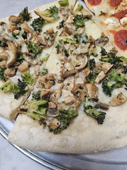 Gino's Pizza Picture 4