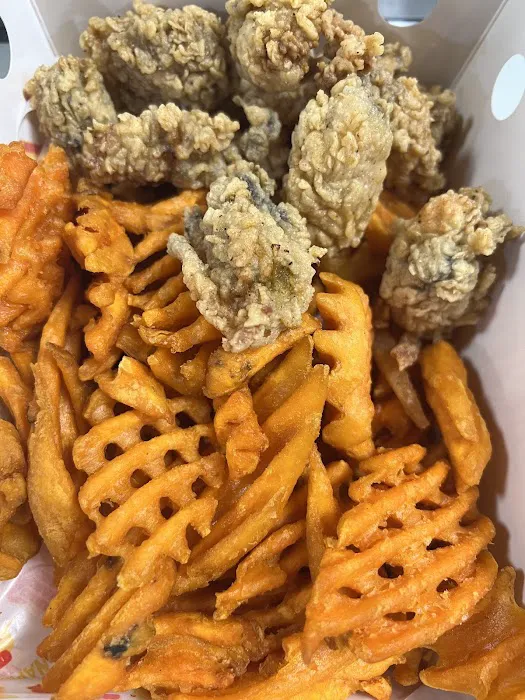 Snap Back Seafood Picture 6