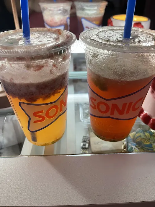 Sonic Drive-In Picture 4