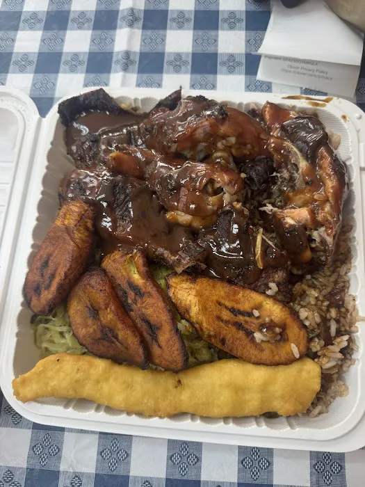 Royal Taste Caribbean Restaurant Picture 10