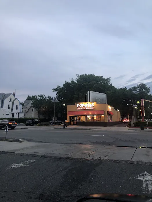 Popeyes Louisiana Kitchen Picture 1
