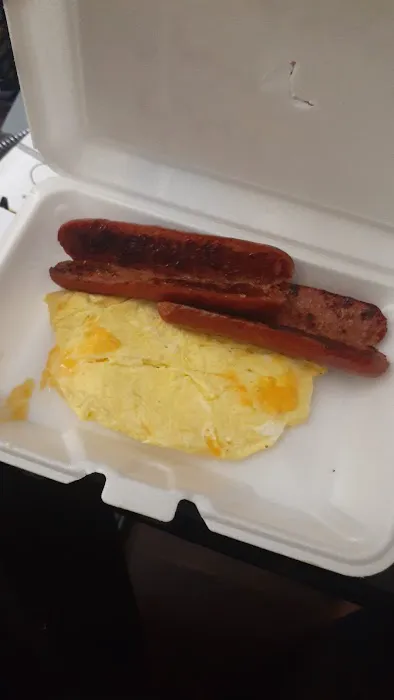 Bruno's Chicken & Waffles (halal) Picture 3