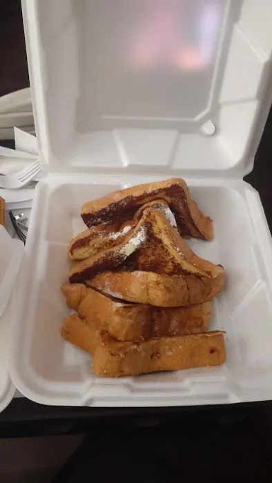 Bruno's Chicken & Waffles (halal) Picture 7