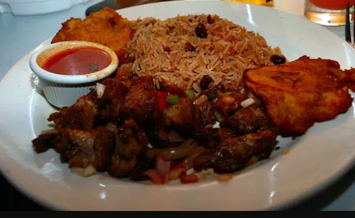 Aly's Restaurant Picture 3