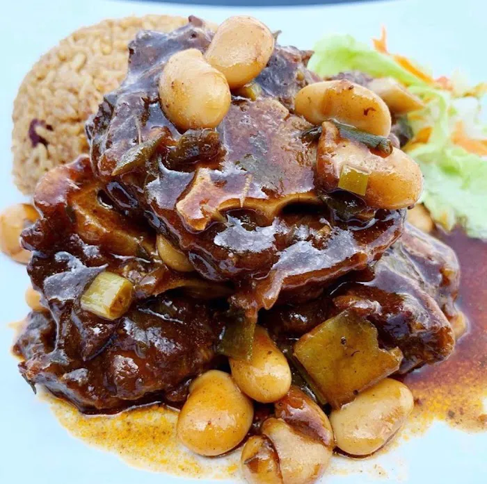 Belly Full Restaurant & Catering Service Picture 10