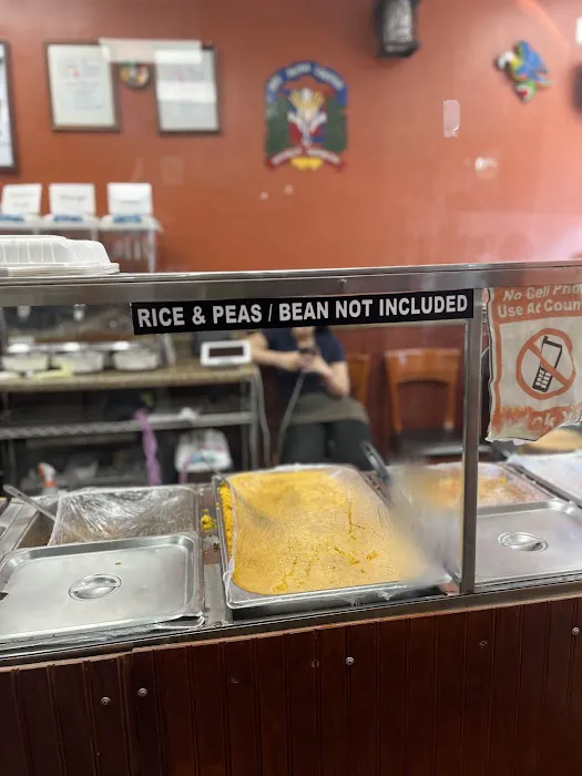 Dominy Restaurant and Bakery Picture 9