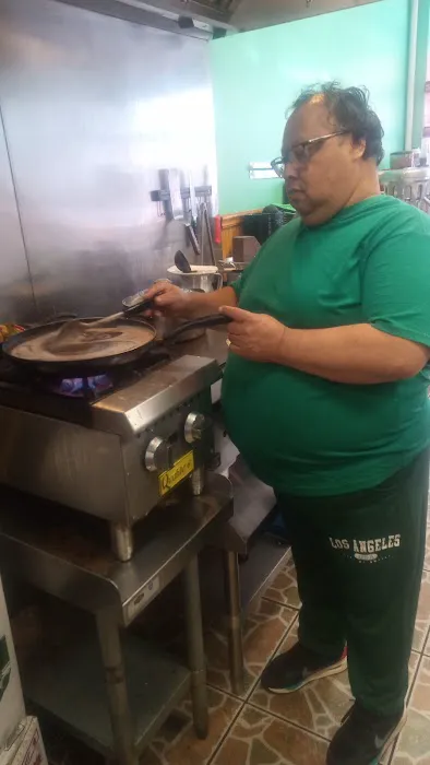 Chavelita's Restaurante y Panaderia Picture 9