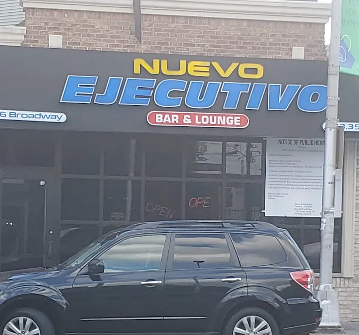 Nuevo Ejecutivo Bar & Lounge Picture 3