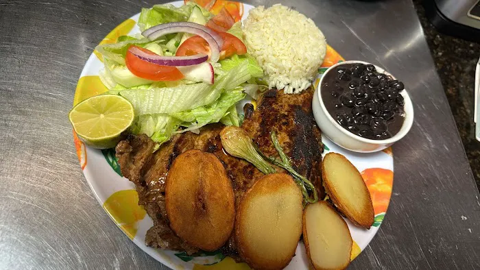 LA COCINA DE ELENA’S Picture 4