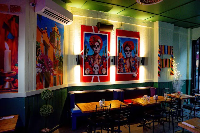 El DF Mexican Patio Picture 6