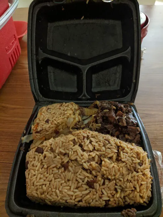 K & D Caribbean Jamaican & American Restaurant Picture 3