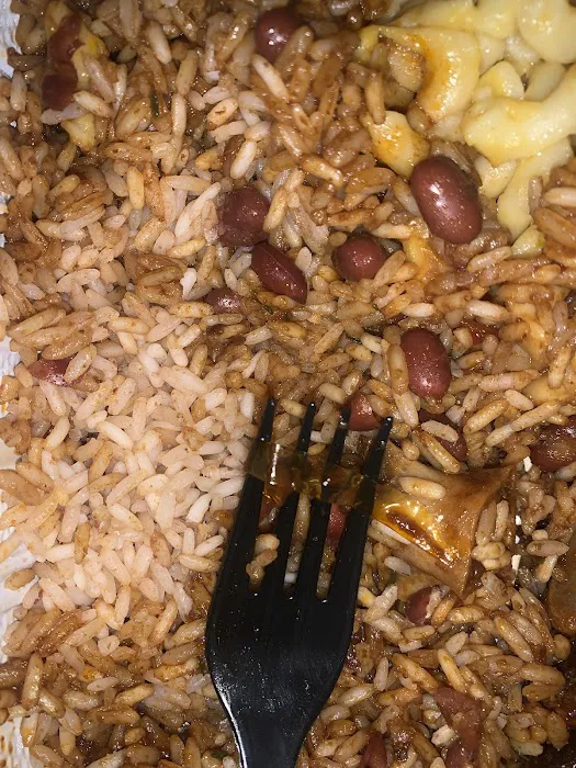 K & D Caribbean Jamaican & American Restaurant Picture 10