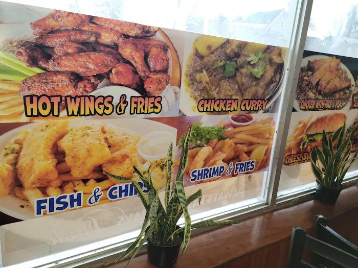 Smiley's West Indian American Restaurant Picture 10