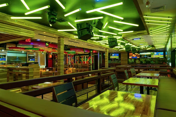 Playoffs Sports Lounge Picture 7