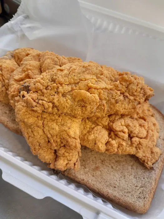 BUTTON'S KITCHEN LLC Picture 2