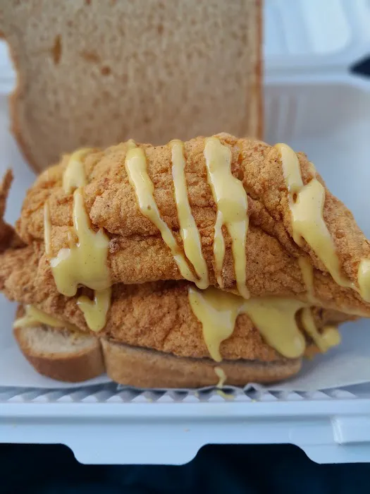 BUTTON'S KITCHEN LLC Picture 10