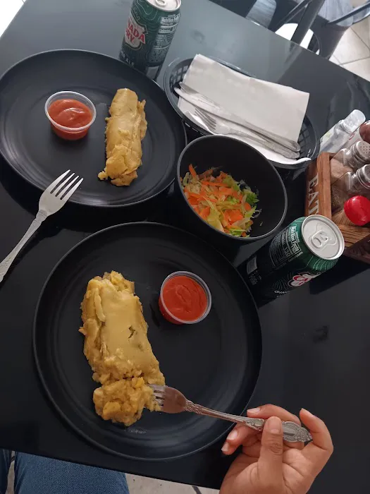 BRENDALYN RD RESTAURANT Picture 10