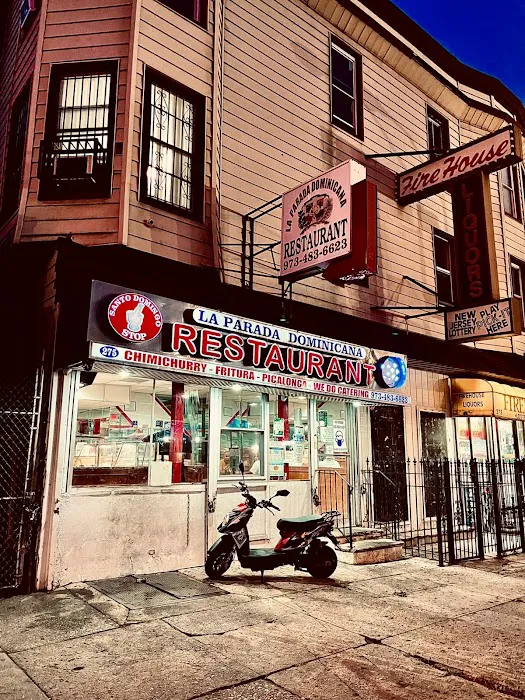 La Parada Dominicana/Santo Domingo Stop Restaurant Picture 10