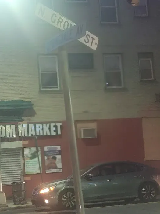 ambassador fish and chicken (SPRINGDALE LOCATION) Picture 2