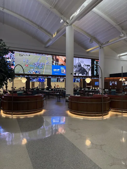 Victory Grille Picture 9