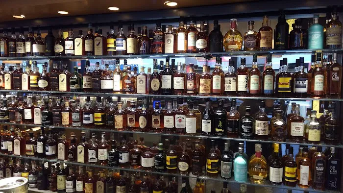 Vesper Tavern Picture 8