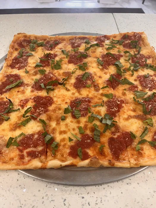 M&M Pizza Restaurant Picture 7