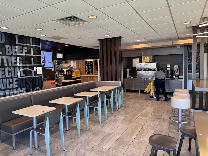 McDonald's Picture 8