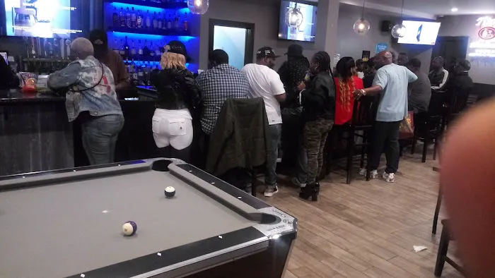 Tankys Bar & Grill Picture 2