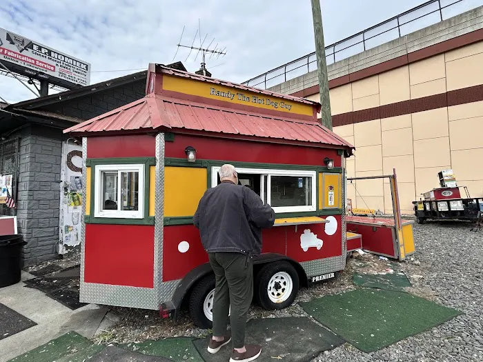 Randy the Hot Dog Guy Picture 1