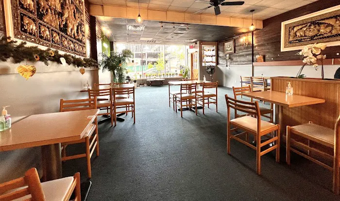 Morris Thai Cuisine Picture 4