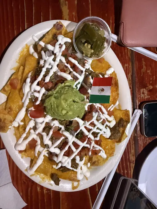 El Chingon Tex-Mex Restaurante & Bar Picture 8