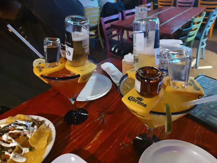 El Chingon Tex-Mex Restaurante & Bar Picture 2