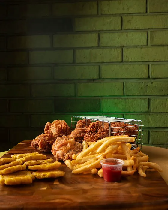 D' LA PARA PICA POLLO - NEWARK Picture 8