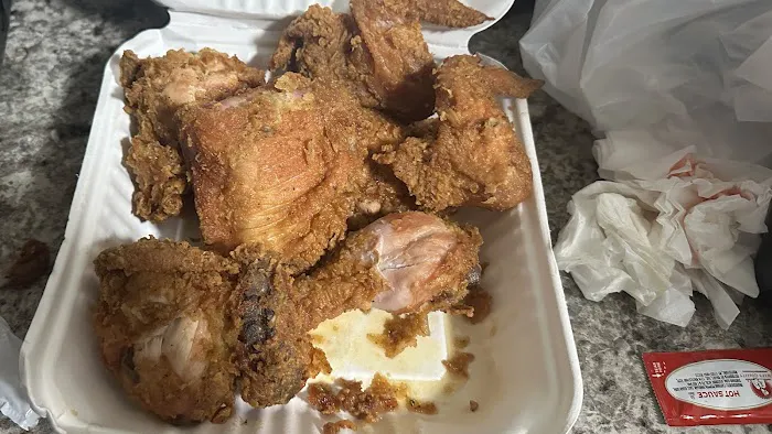 EQUIS Pica Pollo (Newark) Picture 6