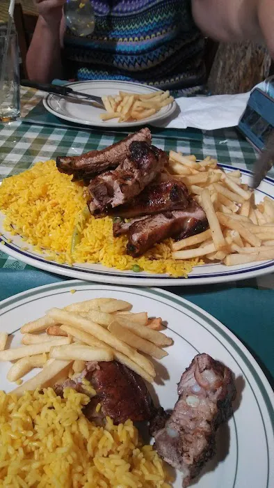 Justins BBQ Picture 1