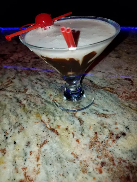 Castle Sports Bar & Restaurant Picture 2