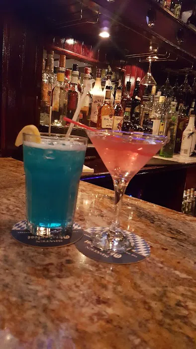 Castle Sports Bar & Restaurant Picture 6