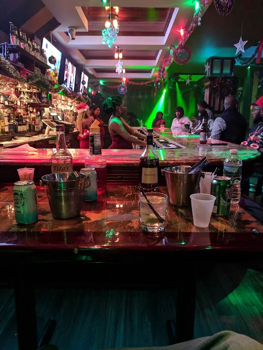 Castle Sports Bar & Restaurant Picture 1