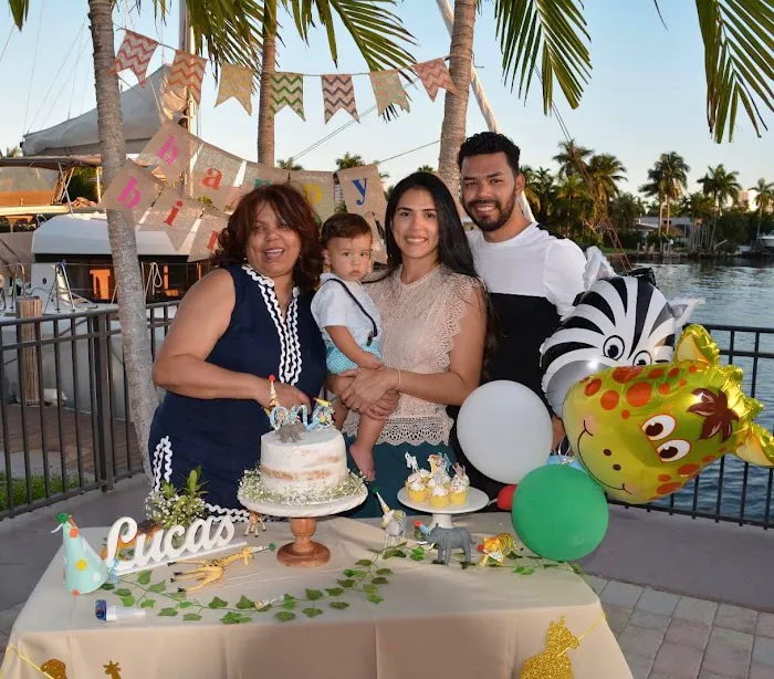 Castle Sports Bar & Restaurant Picture 4