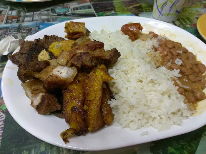 El Paisa Happy Chicken Picture 7