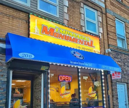 Empanadas Monumental