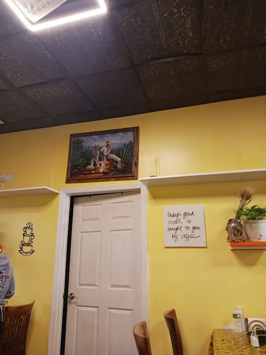 La Fuente Mexican Deli Picture 3
