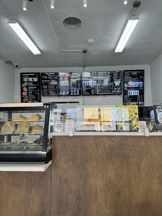 CRISPY & BOBA Picture 2