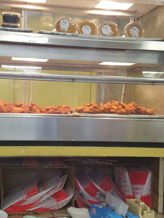 Royal Fried Chicken and Gyro Picture 10