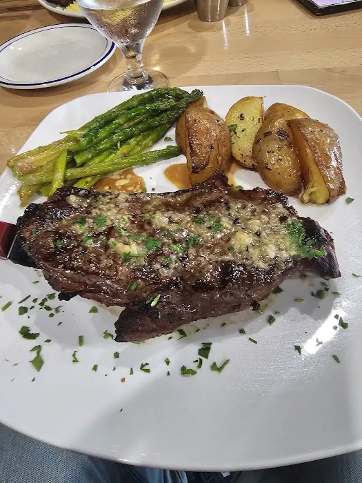 Envy Bar & Grille Picture 3