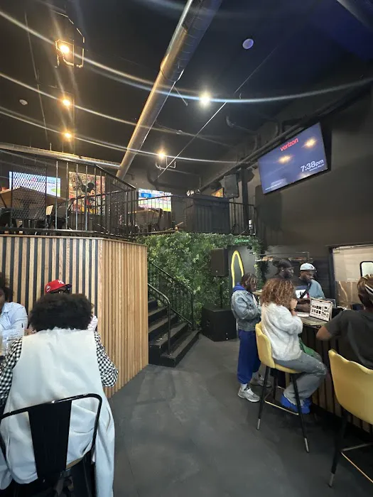 Envy Bar & Grille Picture 2