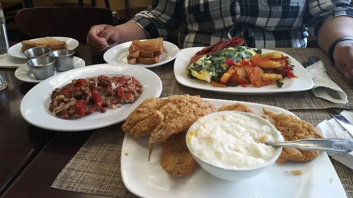 The Weekend Spot Restaurant Picture 5