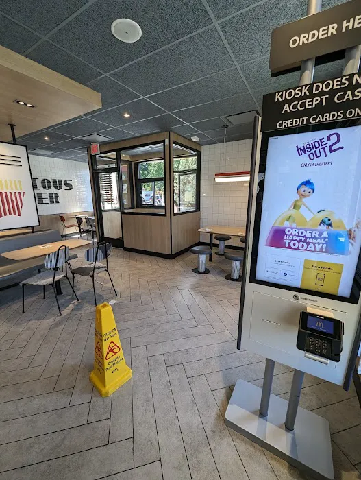 McDonald's Picture 3