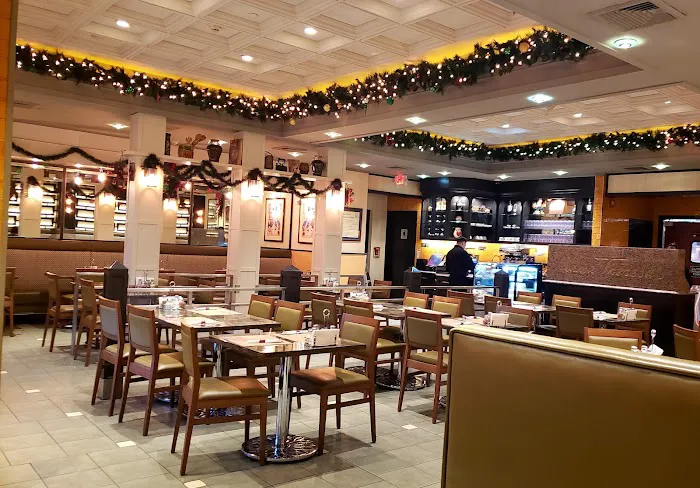 La Piazza Westbury Picture 5